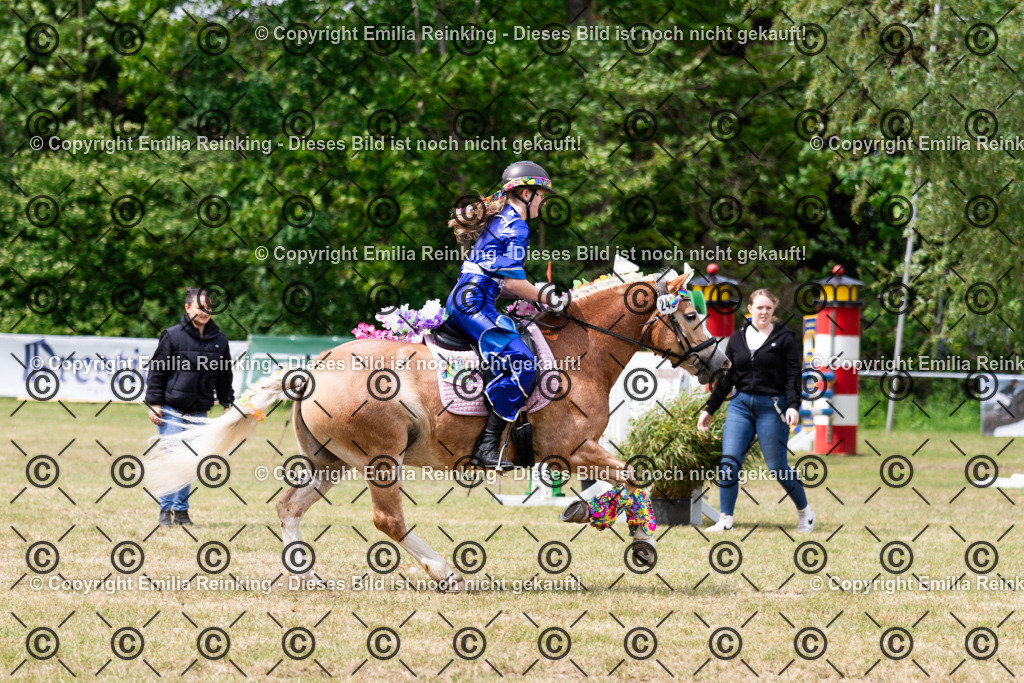 CL5A8005 | Emilia Reinking Fotografie - Realisiert mit Pictrs.com