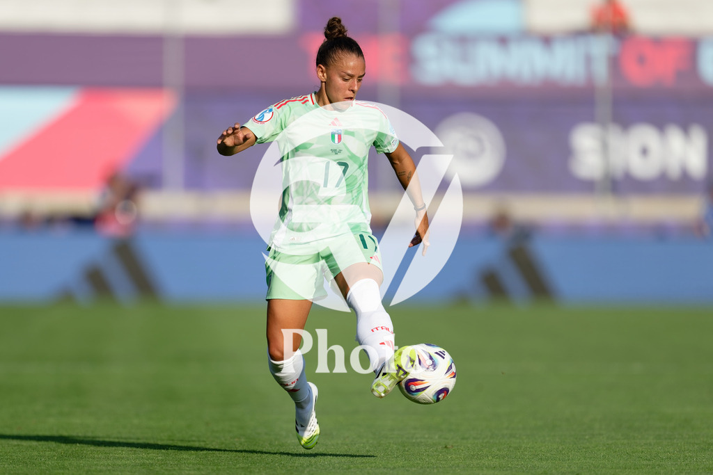 Belgium v Italy - UEFA Women's EURO 2025 Group B | SION, SWITZERLAND - JULY 3: Lisa Boattin of Italy controls the ball during the UEFA Womens EURO 2025 Group B match between Belgium and Italy at Stade de Tourbillon on July 3, 2025 in Sion, Switzerland. (Photo by Giuseppe Velletri/Sports Press Photo/Getty Images)