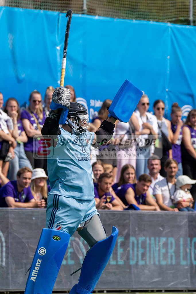 Final4_20240519-1550-0083 | Bonn, Deutschland, 19.05.2024: Adrian Rafi (Mannheimer HC) in Aktion waehrend des Spiels der Deutsche Feldhockey-Meisterschaften 2024 zwischen Final 4 Herren Finale Mannheimer HC - Hamburger Polo Club im Bonner THV am 19.05.2024 in Bonn, Deutschland. (Foto von Stephan Fehrmann)

Bonn, Germany, 19.05.2024: Adrian Rafi (Mannheimer HC) in action during the game of Deutsche Feldhockey-Meisterschaften 2024 between Final 4 Herren Finale Mannheimer HC - Hamburger Polo Club in Bonner THV at 19.05.2024 in Bonn, Deutschland. (Foto from Stephan Fehrmann)