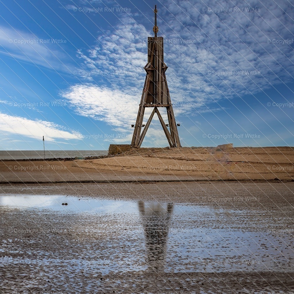 Kugelbake | die Kugelbake im Spiegelndem Licht - Realisiert mit Pictrs.com