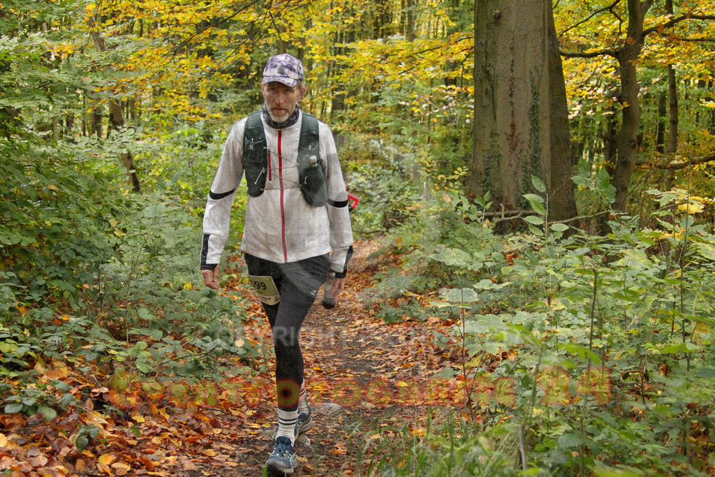 251026_1301_EV4_6379 | Sportfotografie im Rhein-Sieg Kreis, Köln, Bonn, NRW, Rheinland Pfalz, Hessen, etc. Unser Tätigkeitsfeld umfasst den Laufsport vom Volkslauf über den Marathon, Duathlon, Triathon bis zum Ultralauf wie Kölnpfad Ultra oder Schindertrail.