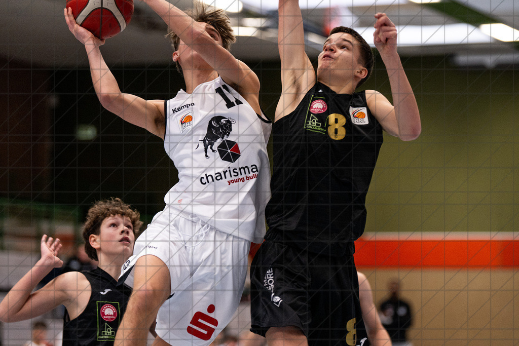 JBBL 24/25 | 26.01.2025 | Charisma Young Bulls vs. Gartenzaun24 Baskets Paderborn | JBBL 24/25 | 26.01.2025 | Charisma Young Bulls vs. Gartenzaun24 Baskets Paderborn - - - - - CREDIT, www.bullenfotos.de, Martin König, Hörner Weg 40, D-49078 Osnabrück, +4917663732967, Nutzung und Weitergabe nur zu den vereinbarten Zwecken. Presseanfragen an Urheber. Alle Rechte beim Urheber. - - - - - - Realisiert mit Pictrs.com