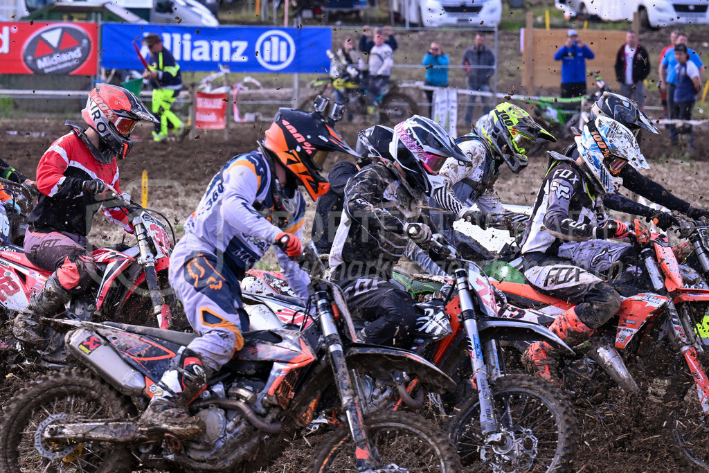 Motocross Schlatt bei Winterthur - 29. April 2023 | Start der Kategorie MX2 am Motocross Schlatt bei Winterthur, 29. April 2023.
Instagram: @mx_schlatt | @mc_wila | @sam_schweiz
Bild: Sportfotografie Markus Aeschimann | www.markus-aeschimann.ch - Realisiert mit Pictrs.com