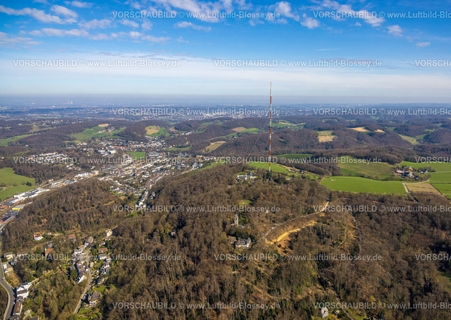 Velbert240301394Langenberg | Luftbild, Westdeutscher Rundfunk Sender Langenberg, NSG Naturschutzgebiet, Fernsicht mit Himmel und Wolken, Blick auf Oberbonsfeld, Velbert, Ruhrgebiet, Nordrhein-Westfalen, Deutschland