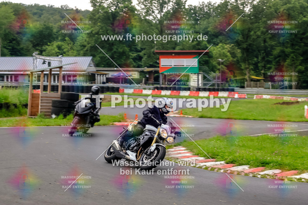 VBK-6399 | Hier findet Ihr Bilder von Touristenfahrten auf der Nürburgring Nordschleife oder von anderen Veranstaltungen die ich besucht habe. Viel Spass beim Durch Schauen 