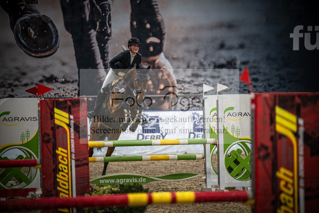 DOS_1791 | Entdecke hochwertige Reitturnierfotos von Foto Oger. Professionell, emotional und authentisch – jetzt Lieblingsmomente im Shop bestellen.Deutschlandweite Turnierfotografie. - Realisiert mit Pictrs.com