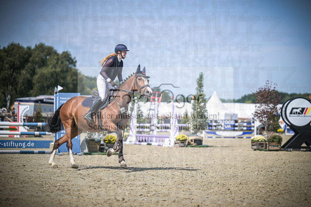 DOS_3554 | Entdecke hochwertige Reitturnierfotos von Foto Oger. Professionell, emotional und authentisch – jetzt Lieblingsmomente im Shop bestellen.Deutschlandweite Turnierfotografie. - Realisiert mit Pictrs.com