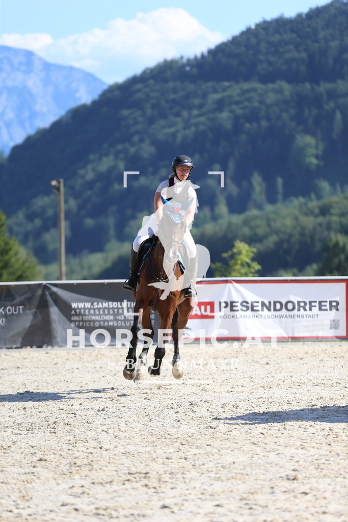 DL2Q8201 | Willkommen bei Brunnmayr - Design & Fotografie – Ihrem Spezialisten für Reitturniere und Pferdeveranstaltungen in Oberösterreich, Salzburg und Bayern! Seit über 17 Jahren sind wir leidenschaftlich dabei.