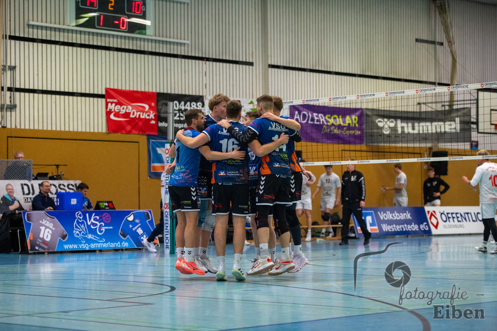 VSG Ammerland-Oldenburger TB | Regionalliga; VSG Ammerland (blau)-Oldenburger TB (weiß) am 18.01.2025 in Bad Zwischenahn (Sporthalle Schilldestraße ), Photo: Philip Eiben 2025 - Realisiert mit Pictrs.com
