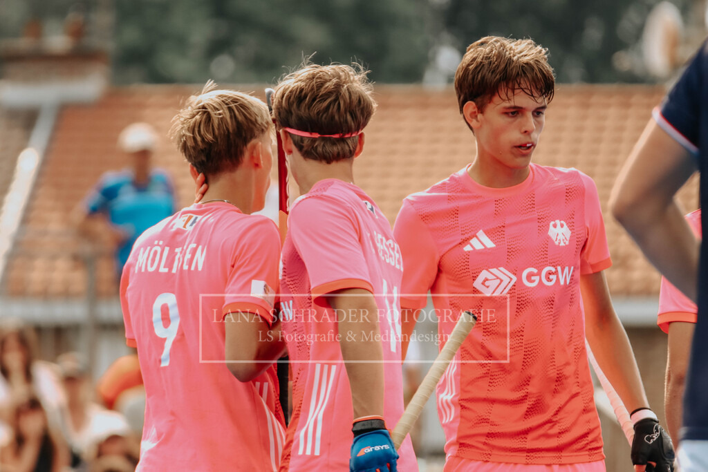 EM_MU18_F_GER-FRA_Lille_bearbeitet (243 von 433) | lanaschraderfotografie - Realisiert mit Pictrs.com