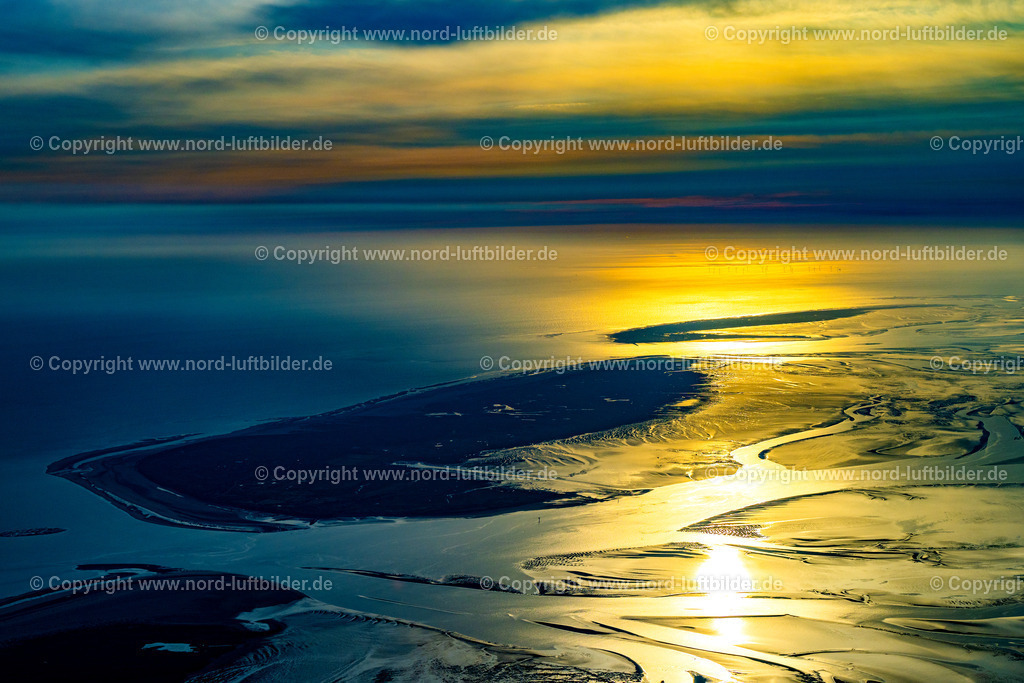 Spiekeroog_Im_Sonneaufgang_ELS_4588190523 | LANGEOOG 19.05.2023 Küstenbereich der der Nordsee - Insel - Insel in Langeoog auf der Insel Langeoog im Bundesland Niedersachsen, Deutschland. Weiterführende Informationen bei: Tourismus-Service Langeoog. // Coastal area the North Sea island - Island in Langeoog on island Langeoog in the state Lower Saxony, Germany. Further information at: Tourismus-Service Langeoog. Foto: Martin Elsen