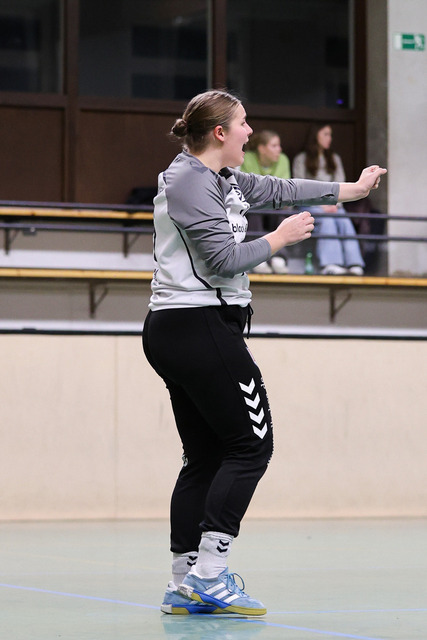 Handball I Damen I Saison 2025-2026 I Verbandsliga Süd I HSG Kalkberg 06 - MTV Dänischenhagen I 14.12.2025.125 | Noa-Marie Teegen (16, MTV Dänischenhagen) - Realisiert mit Pictrs.com