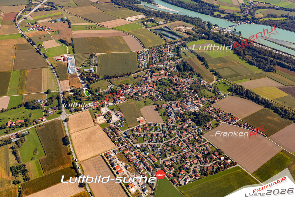 Aktuelles Luftbild von Grießer Ering Kauf mit Lizenz / Bildrechten möglich- Die Luftaufnahme wurde 2021 mittels UL-Flugzeug erstellt ( keine Drohne ) - hochauflösende Kamera-Systeme von  Canon -Beste Qualität - Für grossformatige Ausdrucke geeignet. Die Geschenkidee !