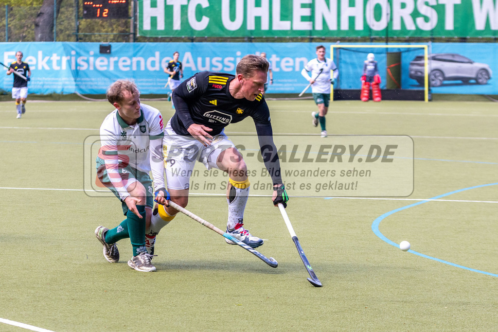 MJ_M_UHTC-HTHC_21.04.2024-18 | Michael Körper (Harvestehuder THC #9) & Michel Kammann (Uhlenhorst Mülheim #28), Uhlenhorst Mülheim - Harvestehuder THC am 21.4.2024 im Waldstadion, Mülheim a. d. Ruhr
