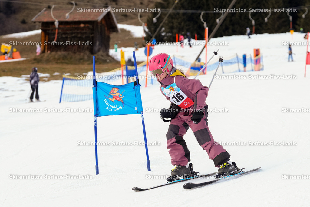 SRF_02.01.2026_0871 | Skirennfotos,Serfaus,Fiss,Ladis,Kinderskirennen,Winter,Tirol,Oberland,skirace,SFL,feelfree,weil wir's genießen,ski,Ski,skifahren,Sonnenplateau, - Realisiert mit Pictrs.com
