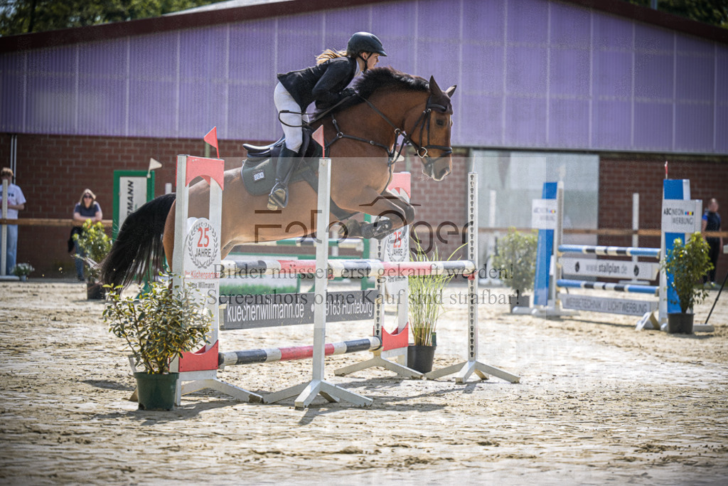 DOS_0253 | Entdecke hochwertige Reitturnierfotos von Foto Oger. Professionell, emotional und authentisch – jetzt Lieblingsmomente im Shop bestellen.Deutschlandweite Turnierfotografie. - Realisiert mit Pictrs.com