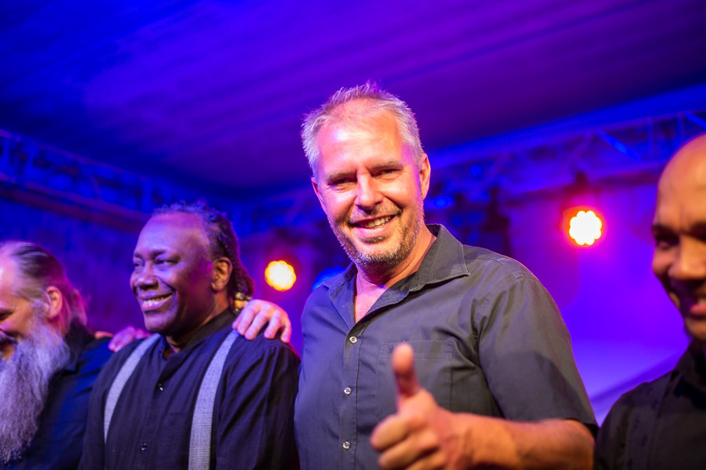 Tango meets Cuba | Tango meets Cuba mit den Klazz Brothers & Cuba Percussion im Forte Belvedere Leisnig zum Festival Hallo Leisnig 2022. - Realisiert mit Pictrs.com