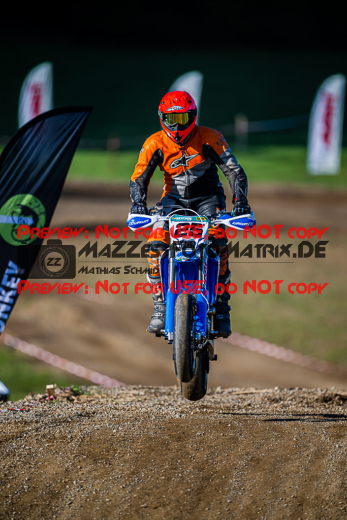 MaZZes_FotoMatrix_220903_9206 | UE40