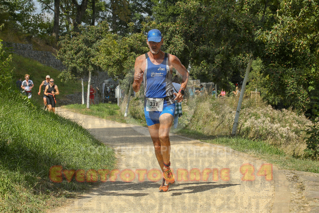 250824_1333_EX1_2822 | Sportfotografie im Rhein-Sieg Kreis, Köln, Bonn, NRW, Rheinland Pfalz, Hessen, etc. Unser Tätigkeitsfeld umfasst den Laufsport vom Volkslauf über den Marathon, Duathlon, Triathon bis zum Ultralauf wie Kölnpfad Ultra oder Schindertrail.