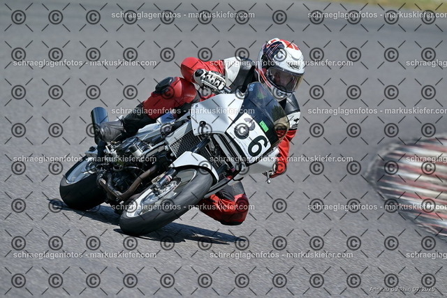 25bt04-1035 | markuskiefer.com - Realisiert mit Pictrs.com