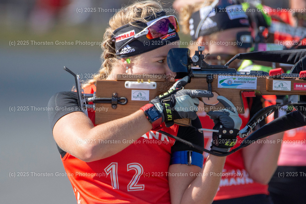 Deutsche Meisterschaften Biathlon 2018 | Deutsche Meisterschaften Biathlon 2018, Massenstart Frauen am 15.09.2018 in der DKB SKI ARENA in Oberhof, (Deutschland)

Bild: Scherer Stefanie vom SC Wall / LpB (12) - Realisiert mit Pictrs.com
