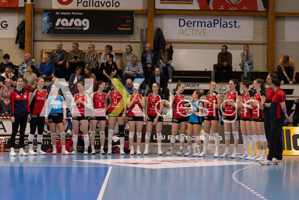 Volleyball I Frauen I Saison 2025-2026 I Volleyball NLA | Women I 1/2 Finals I  VC Kanti Schaffhausen - Sm'Aesch Pfeffingen I 07.03.2026 | Hochwertige Sportfotos kaufen & lizenzieren für Medien, Vereine, Agenturen & Sportler:innen. Entdecke professionelle Sportfotografie im Bildshop von Alexander Franzen. - Realisiert mit Pictrs.com