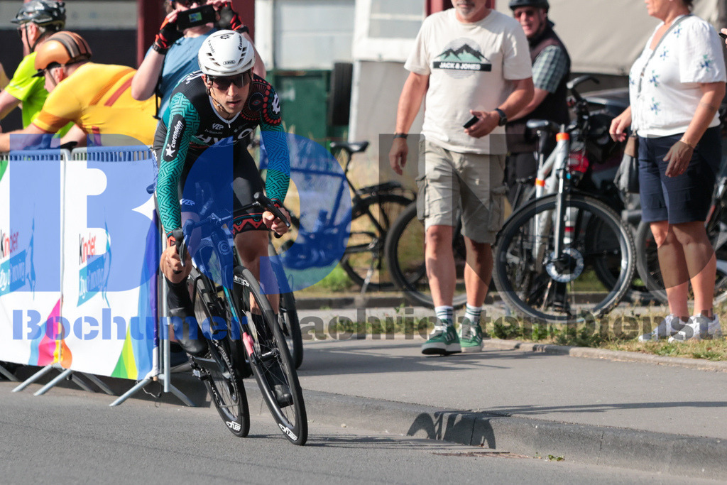 SES_DEUTOU20250820-66 | bond - Realisiert mit Pictrs.com