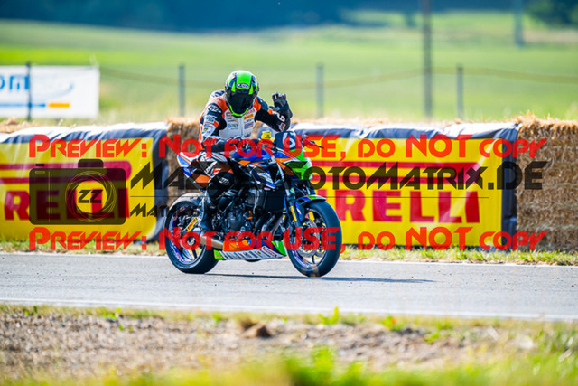 MaZZes_FotoMatrix_220722_9713 | TWIN