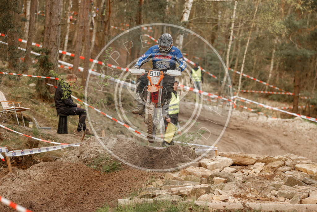 4TaktLauf1-220 | koppe-media - Realisiert mit Pictrs.com