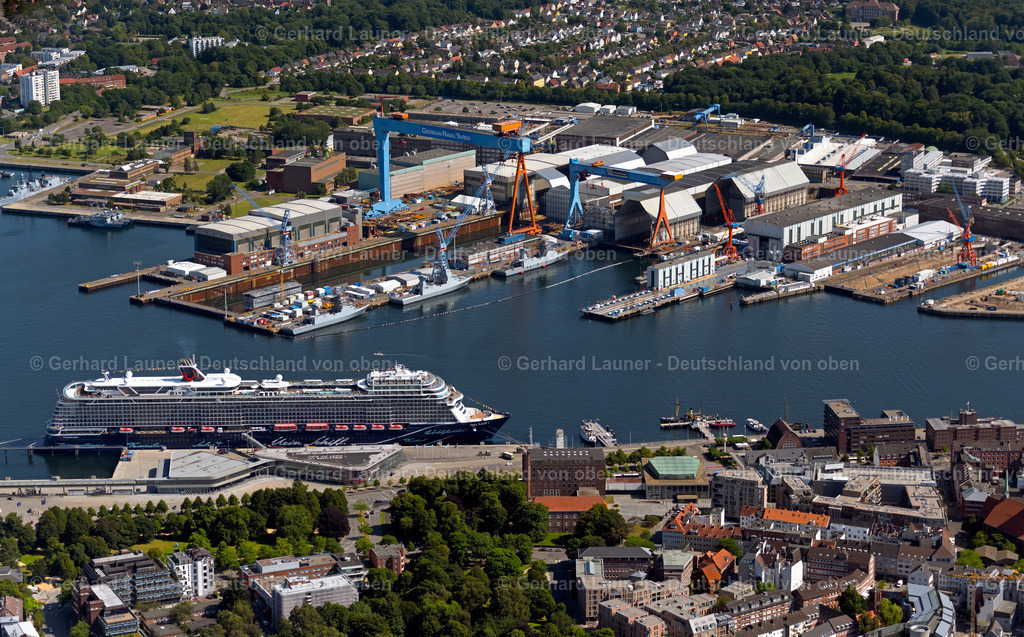 4037977 | KIEL 07.08.2020 Werftgelände der ThyssenKrupp Marine Systems GmbH in Kiel im Bundesland Schleswig-Holstein. Weiterführende Informationen bei: ThyssenKrupp Marine Systems GmbH. // Shipyard - site of the ThyssenKrupp Marine Systems GmbH in Kiel in the state Schleswig-Holstein. Further information at: ThyssenKrupp Marine Systems GmbH. Foto: Gerhard Launer