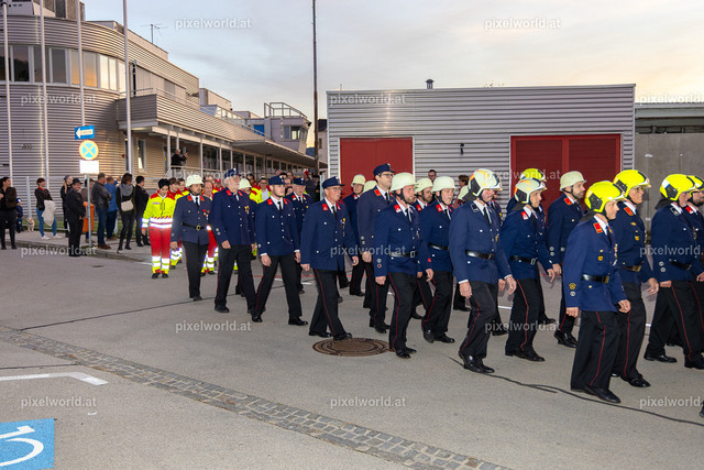 Einweihung Mileniumskreuz und 10. Oktoberfeier | Bildershop von pixelworld.at - Realisiert mit Pictrs.com