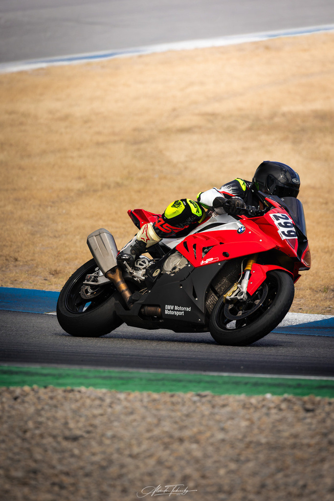 Ducati Trackday Hockenheimring 2026 | Entdecken Sie die faszinierende Welt von Alexander Tschuncky Arts: Kreative Fotografie, atemberaubende Automobilkunst und hochwertiger Bilderdruck. Lassen Sie sich inspirieren! - Realisiert mit Pictrs.com