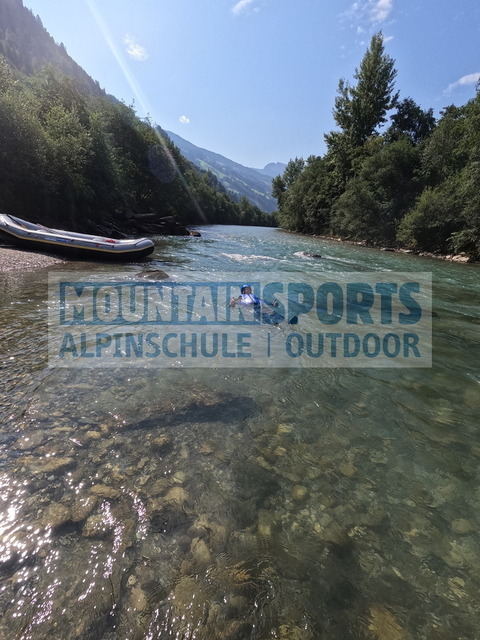 GOPR4111 | Bestelle die Bilder deines Berg- oder Wasser-Abenteuers mit Mountain Sports bequem von zu Hause aus direkt über unseren Online Fotoshop von pictrs.com. - Realisiert mit Pictrs.com