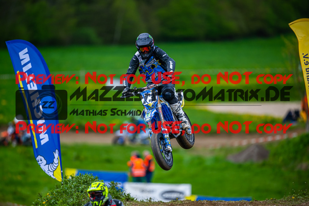 MaZZes_FotoMatrix_230506_9198 | UE40