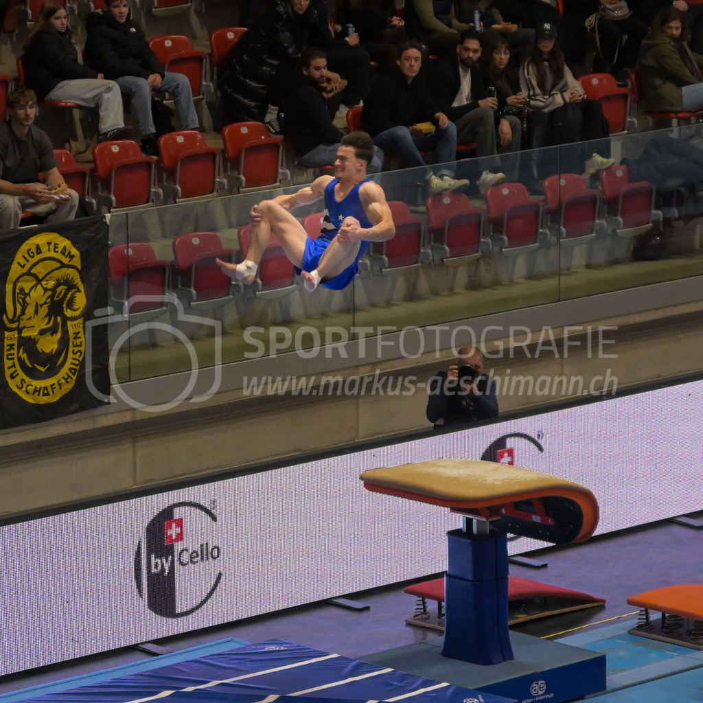 Schweizer Meisterschaften Kunstturnen Mannschaften Männer (A) - 22. November 2025 | Schweizer Meisterschaften Kunstturnen Mannschaften Männer (A)AXA Arena, WinterthurBild: Sportfotografie Markus Aeschimann | www.markus-aeschimann.ch - Realisiert mit Pictrs.com