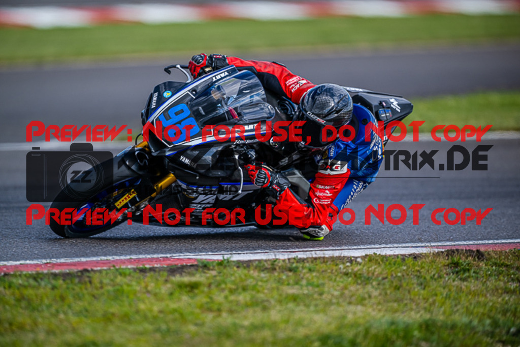 MaZZes_FotoMatrix_220506_92169 | Fotograf Mathias Schmid
Sportfotograf,
Eventfotograf,
Hochzeitsfotograf,
Portraitfotograf