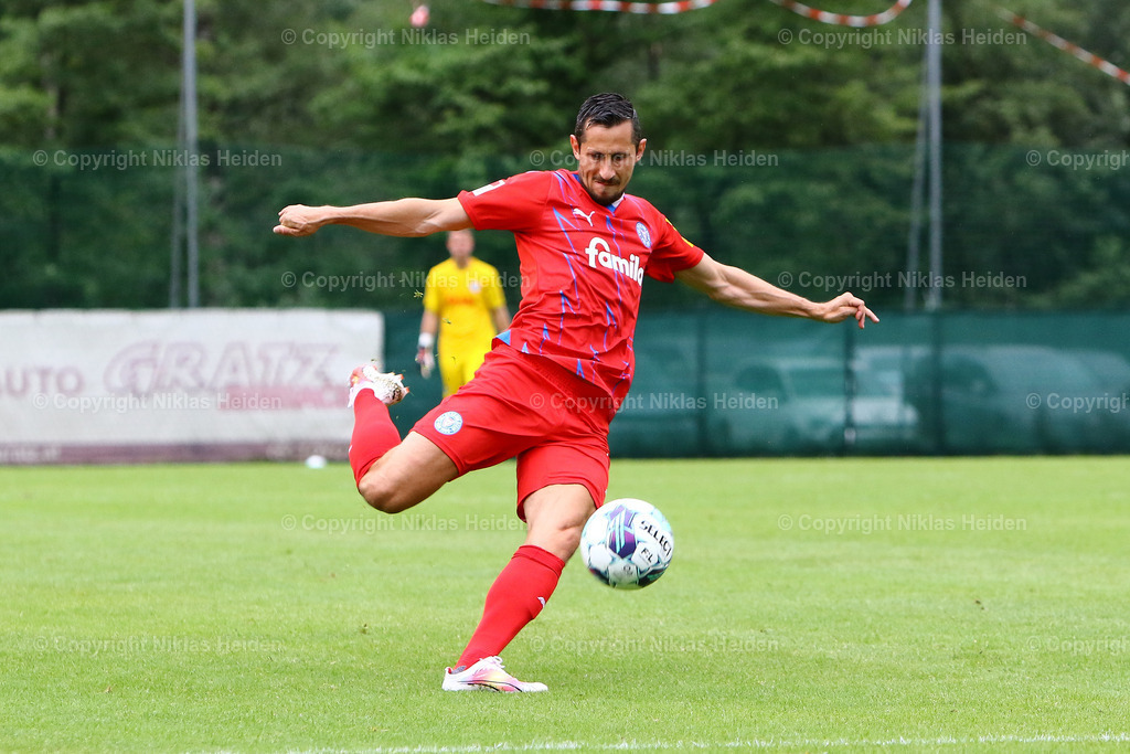 NH_HolsteinKiel_1FCSlovacko_Testspiel_12072023 | #7 Steven Skrzybski (Holstein Kiel)