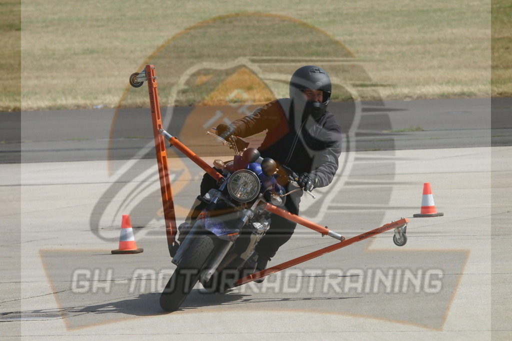 IMG_3424 | gh-motorradtraining-foto.de - Realisiert mit Pictrs.com