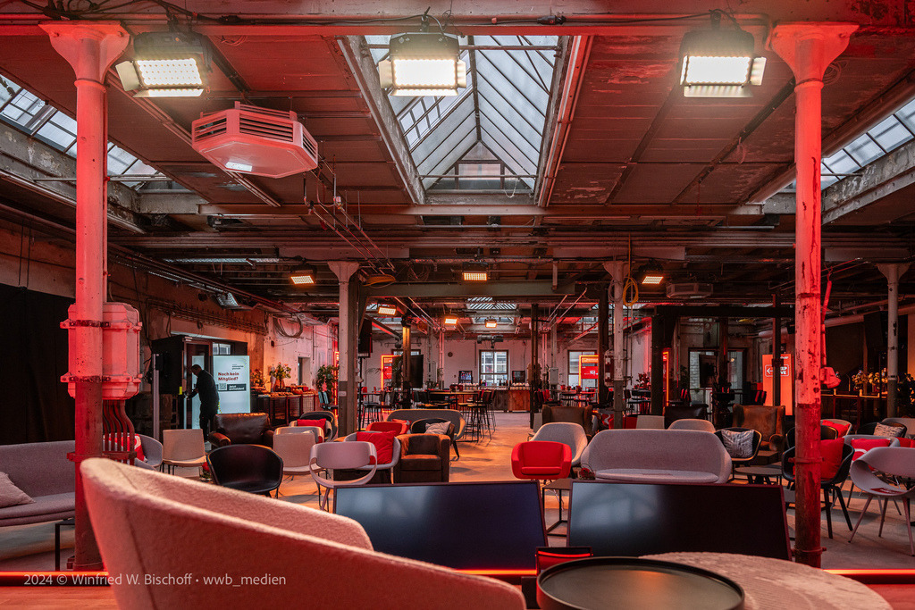 wwb_1884 | <Fotografie> <Video> <Film> <Winfried Bischoff> - Realisiert mit Pictrs.com