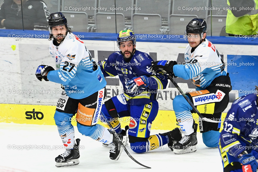 EC IDM Wärmepumpen VSV vs. Steinbach Black Wings Linz | #27 Shawn St-Amant Black Wings Linz, #71 Steven Strong EC VSV, #49 Graham Knott Black Wings Linz, EC IDM Wärmepumpen VSV vs. Steinbach Black Wings Linz, EC IDM Wärmepumpen VSV vs. Steinbach Black Wings Linz am 28.11.2025 in Villach (Stadthalle Villach), Austria, (Photo by Bernd Stefan)