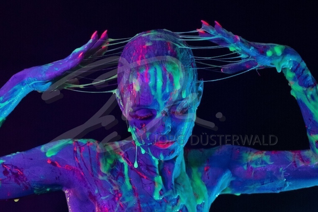 BodyArt-SLIMEONE_2611b | #019 | Modell: MryStar | Foto: Alexander Große-Strangmann  - Realisiert mit Pictrs.com