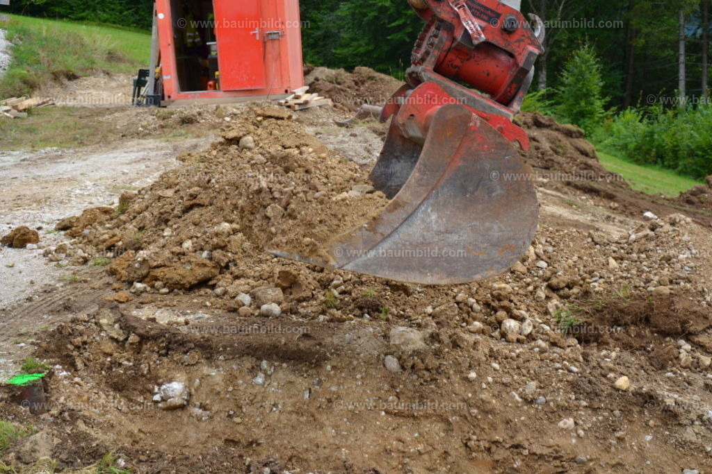 bib-lg02-erdarbeiten-0020 | Nach LV-Leistungsgruppen sortierte Detailfotos über den Bau eines Hauses. Alle Hausbau-Bilder direkt vom Urheber und Autor der Website Haus-Selber-Bauen.com
