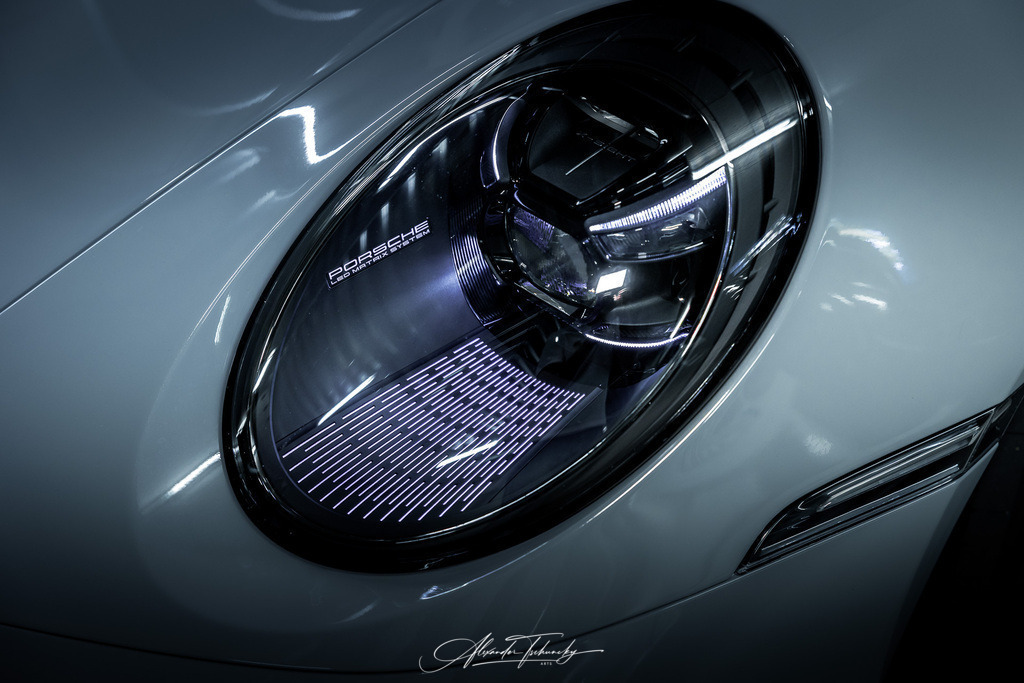 R6PZ3558 _Alexander Tschuncky | Entdecken Sie die faszinierende Welt von Alexander Tschuncky Arts: Kreative Fotografie, atemberaubende Automobilkunst und hochwertiger Bilderdruck. Lassen Sie sich inspirieren! - Realisiert mit Pictrs.com