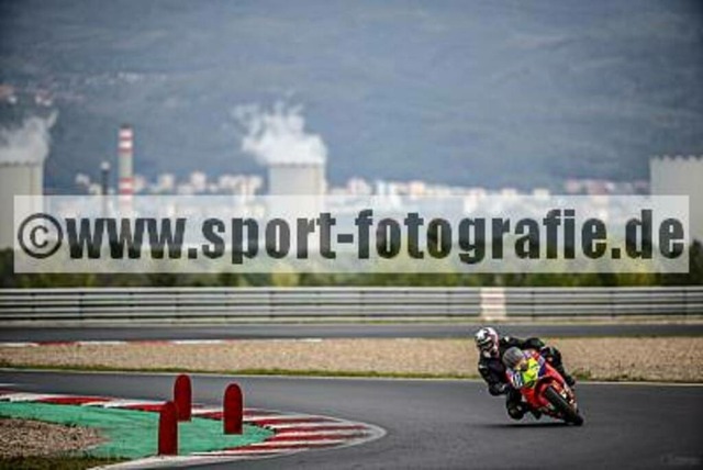 pube5453 | Professionelle Fotos von Sportveranstaltungen, aber auch Hochzeiten und anderen Events. - Realisiert mit Pictrs.com