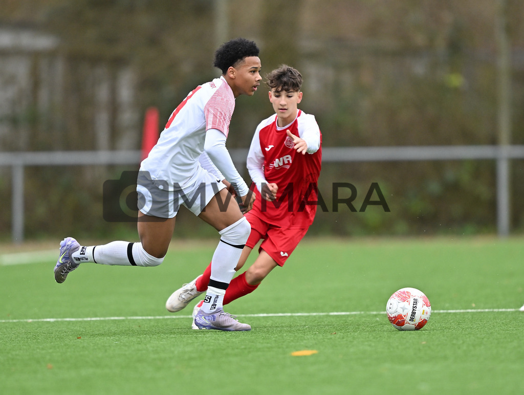 Fussball I Herren I Saison 2025-2026 I Bundesliga I 6. Spieltag I Eintracht Frankfurt - FC Bayern München  | MWMARA - Realisiert mit Pictrs.com