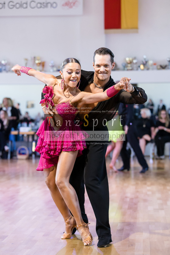 20240616_D-Cup-HGR-Latein_4617 | Tanzsportbilder, Standardtanz, Lateintanz, WDSF, DTV, LTVB, dancecomp, goc, hessen tanzt, blaues band der spree, walzer, tango, wiener walzer, slowfox, quickstepp, samba, rumba, cha-cha-cha, paso doble. jive, hd-kroft photography, turniertanzsport