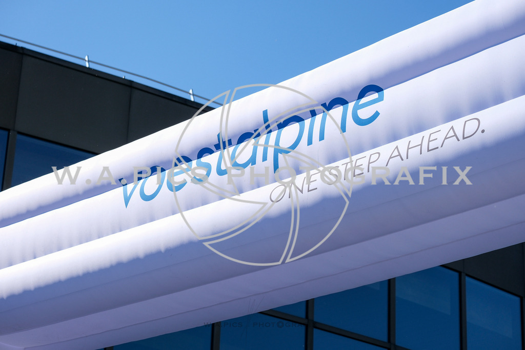 ..... | LINZ,AUSTRIA,27.April 24, Int. 3 Brückenlauf Linz  , Image shows: Photo: WAPICS / Michael ring