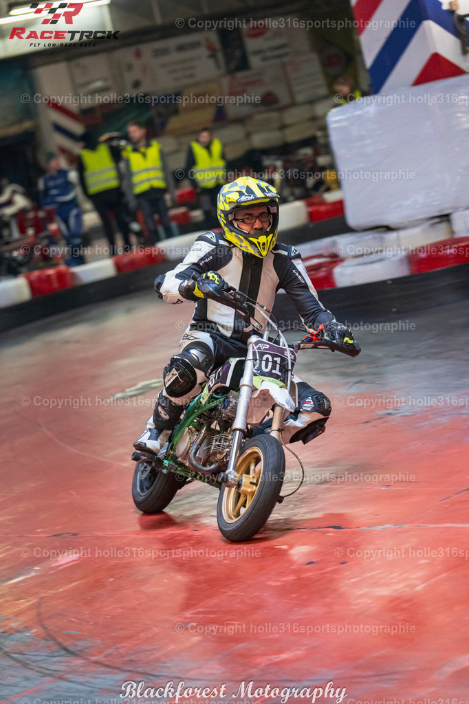 12_01racetrck.1310-8 | Sportfotografie , Motorsport, Motoross, Reitsport, Mointainbike, Enduro,
Landschaft , Outdoor, Eventfotografie, Landschaft, Bilder online bestellen - Realisiert mit Pictrs.com