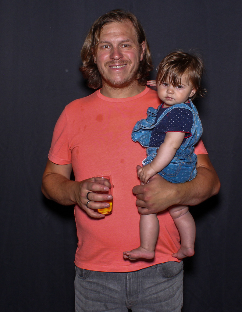 top-top.de-250628-048 | Foto, Video, Fotografie, Videografie, Fotobox, DJ, Discjockey, Musik, Musikbox, Veranstaltung, Photobooth, Amazon, Ebay, Buchtipp, Bestseller, Autor, Verlag, Buch, Wesel, Hamminkeln, NRW, Dinslaken, Rees, Drohne, Hochzeit, Party, Fotobox, Wesel, Fotograf