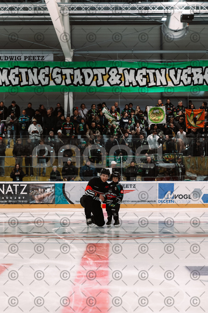 Alligators_vs_Fuessen_26.10.2025-042 | Höchstadt Alligators Fotogalerie: Eishockey-Action aus Franken. Professionelle Spielfotos, Portraits & Stadionbilder zum Download. Jetzt entdecken! - Realisiert mit Pictrs.com